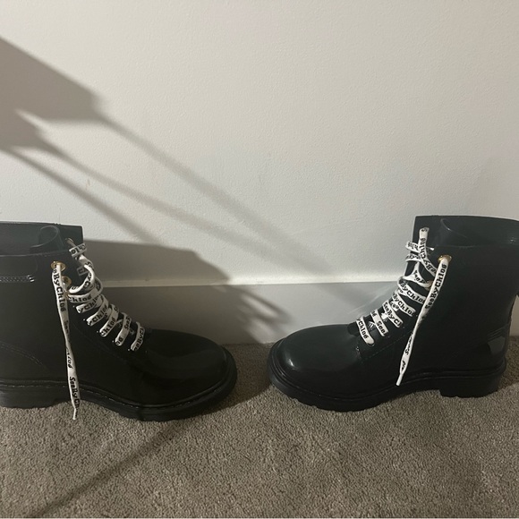 SOLD Chloe Rain Boots Combat Black Boots Size 38.5 Sold Out or $300+online - Picture 11 of 13